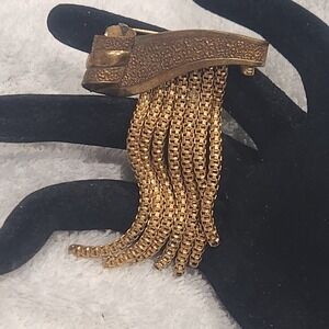 Vintage Gold Tone Textured Scroll Fringe Brooch Box Chain Tassel Pin 2.75"